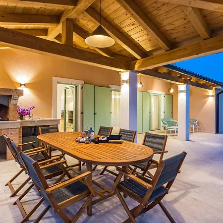 Villa Bianca *