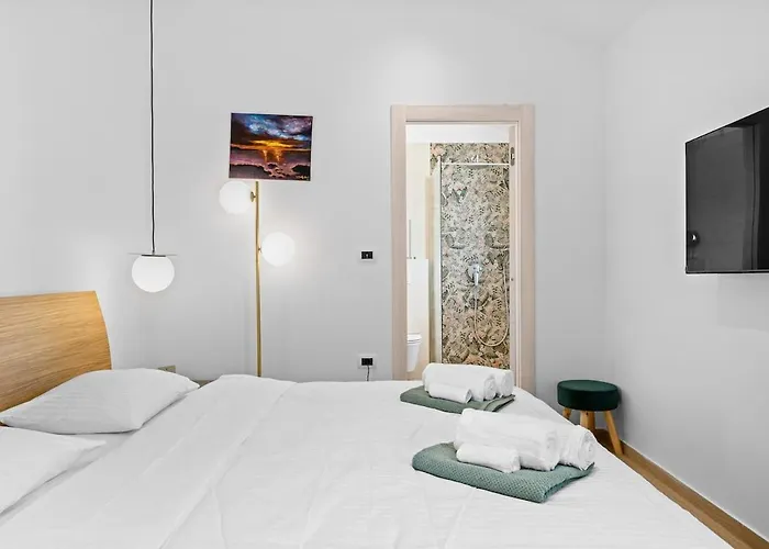 Bianca Villa *